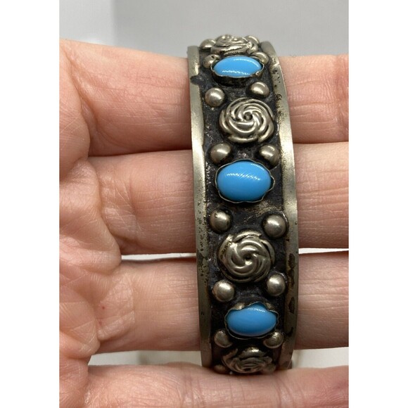 Vintage Alp Italy Bangle Bracelet Blue Accent Pin Closure Repousse Flower Design - Picture 5 of 10